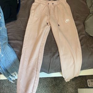 Blush Nike sweatpants